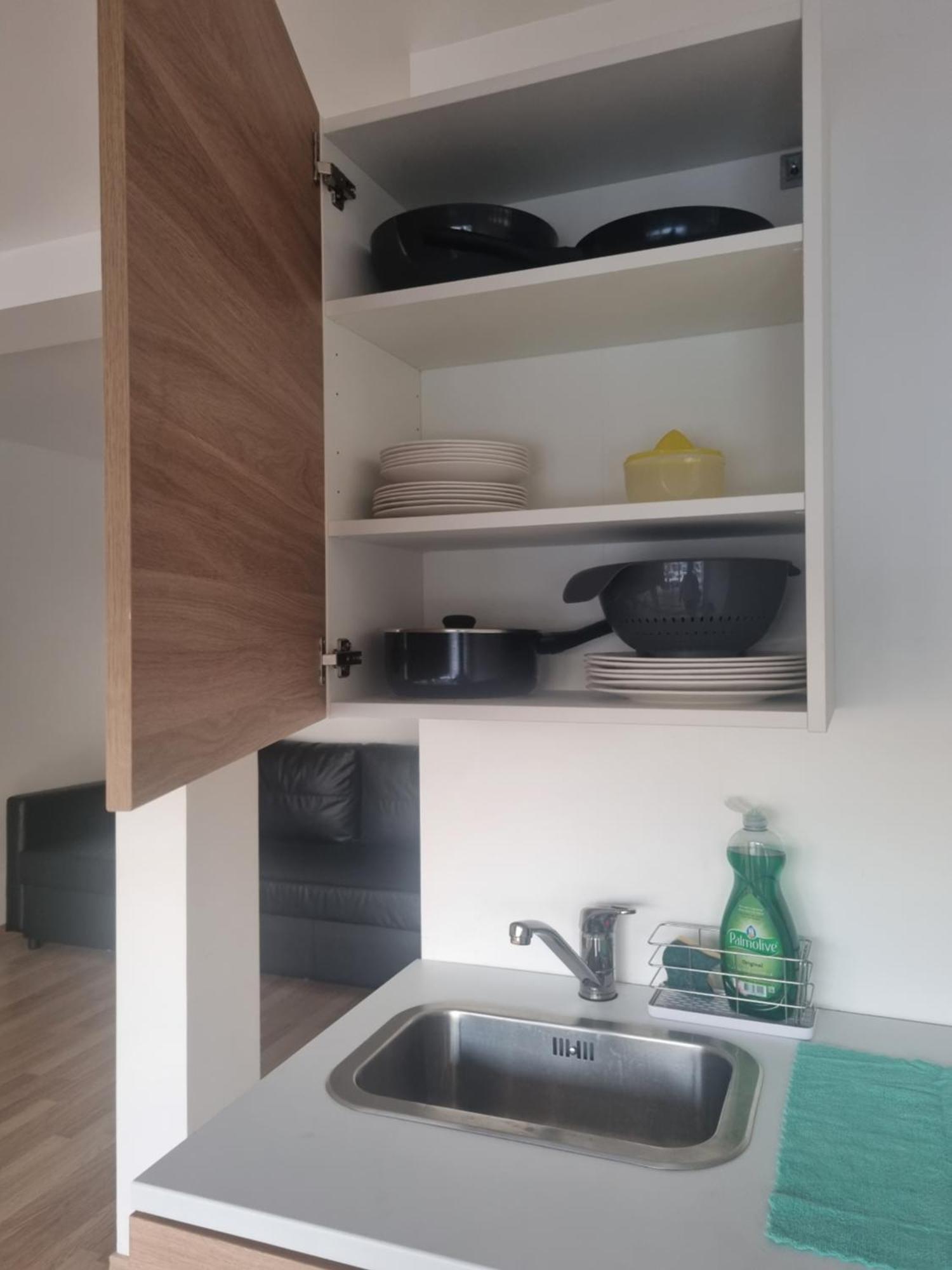 Ferienwohnung Ravissant Studio Avec Parking Prive Et Jardin Rueil-Malmaison Exterior foto